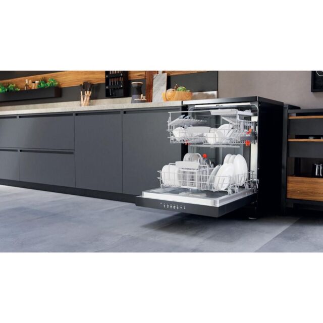 Hotpoint HFC 3C26 WC B UK Dishwasher - Black