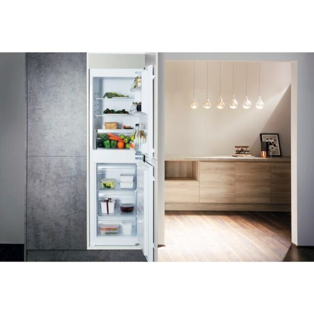 Hotpoint HMCB 50501 UK Integrated Fridge Freezer